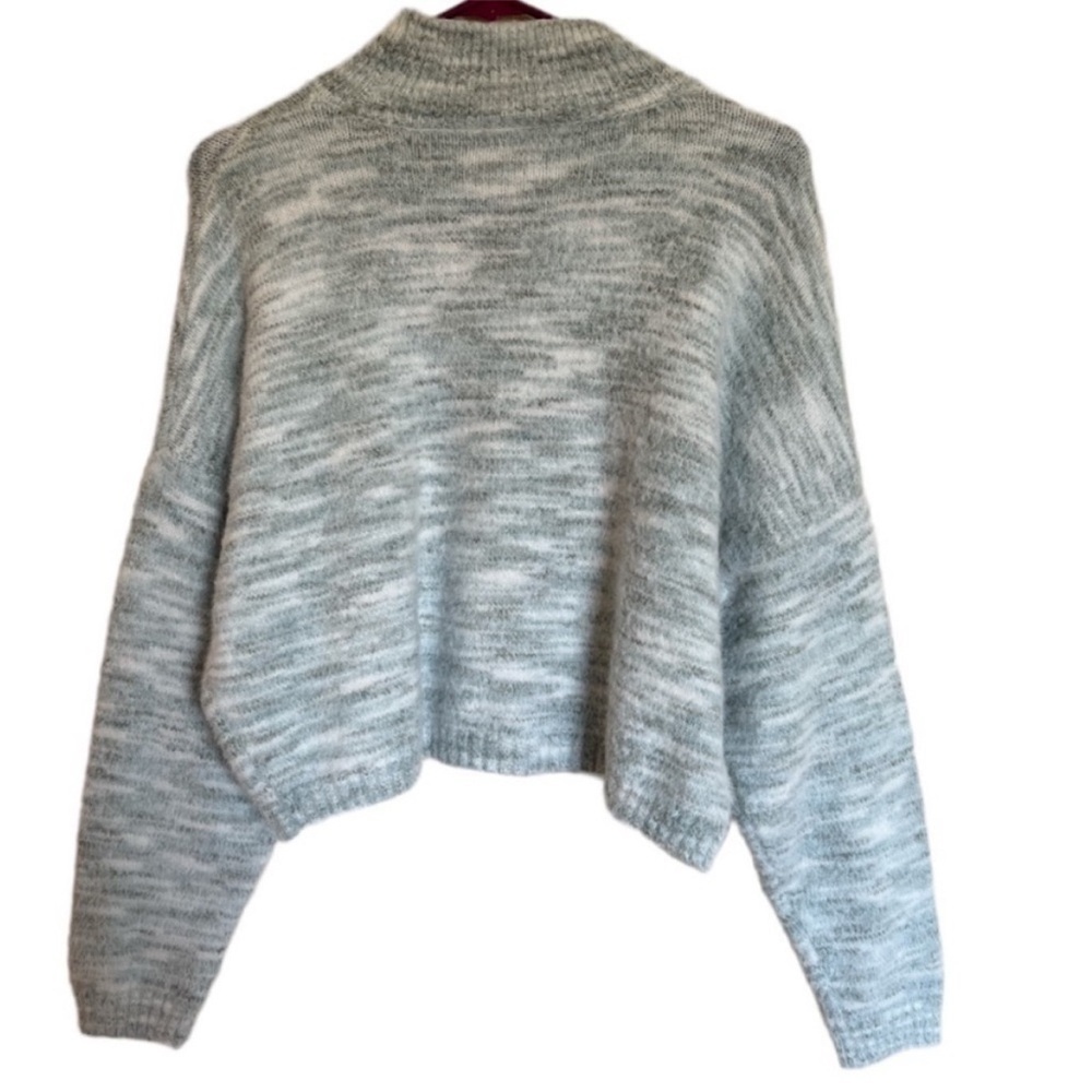 Sincerely Jules Fuzzy Cropped Sweater - Picture 4 of 5